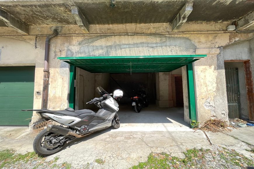 ERBA Capannoni-laboratori-magazzini